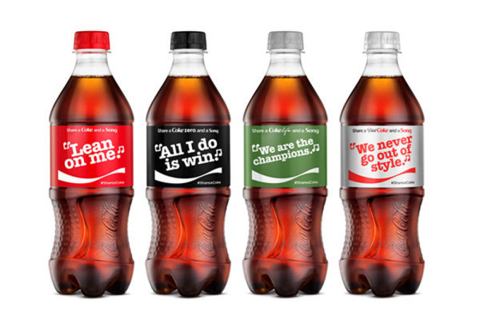 Liedjesteksten op Coca-Cola flesjes